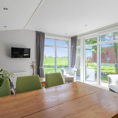 3 Bedroom Beautiful In * Den Oever