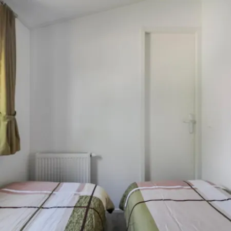 3 Bedroom Beautiful In *